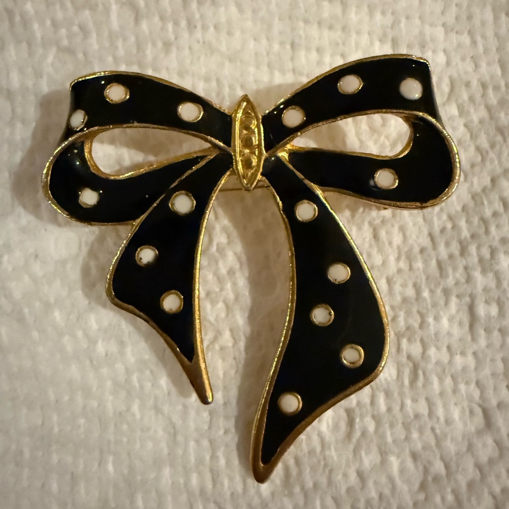 Vintage Brooch Avant Garde Bow Enamel Gold & Black